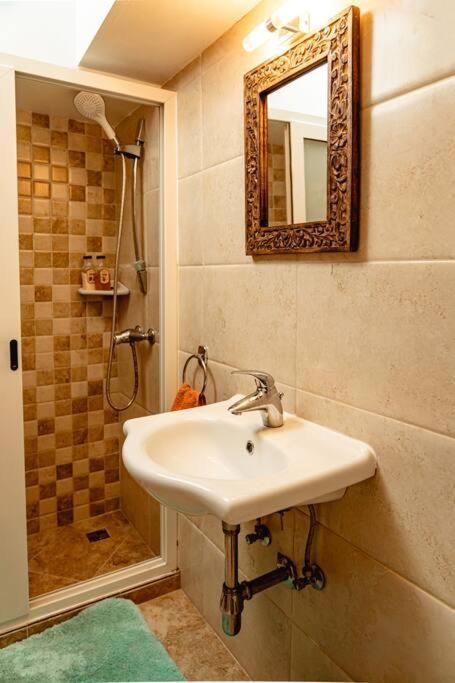 Enchanting 2Bdr Townhouse In Valletta Centre! Exterior photo