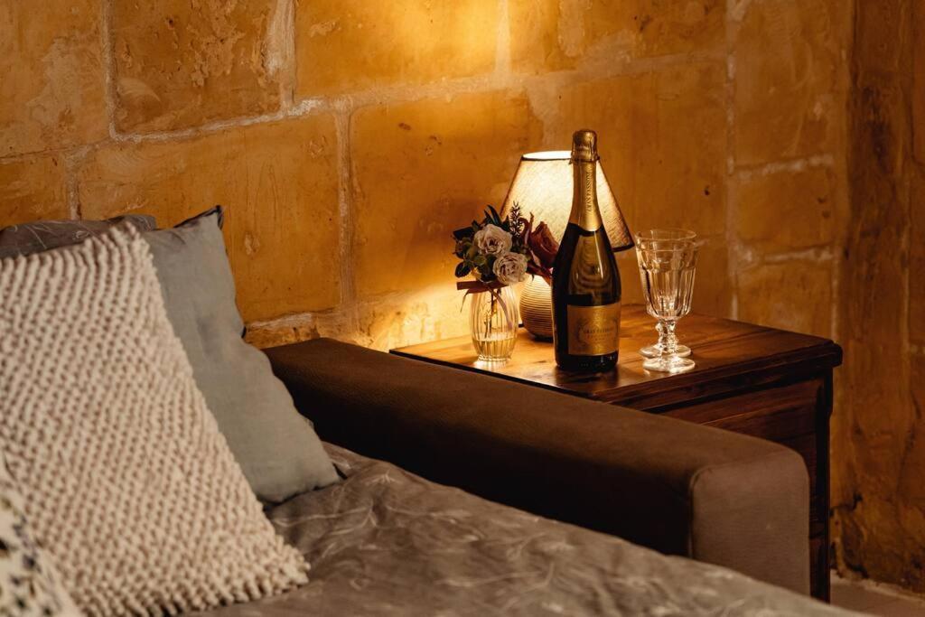 Enchanting 2Bdr Townhouse In Valletta Centre! Exterior photo